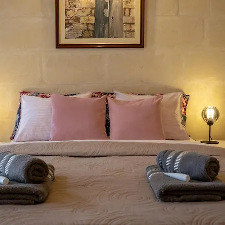 Case de vacanță Il Gnejna Xagħra